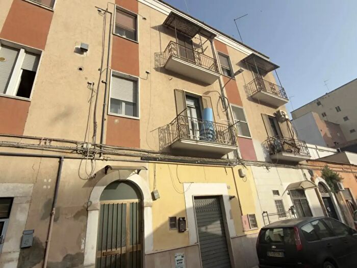 Appartamento trilocale in vendita in Via Archimede Rusco, Foggia