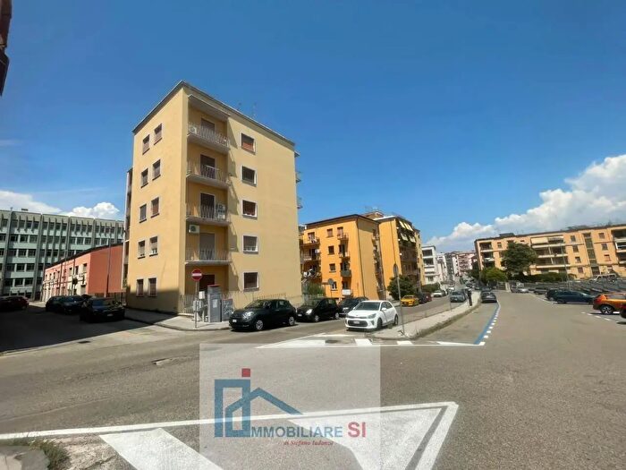 Appartamento trilocale in vendita in Via dei Bersaglieri, Benevento