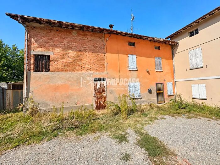 Appartamento quadrilocale in vendita in Via Dante Freddi, Reggio nell'Emilia