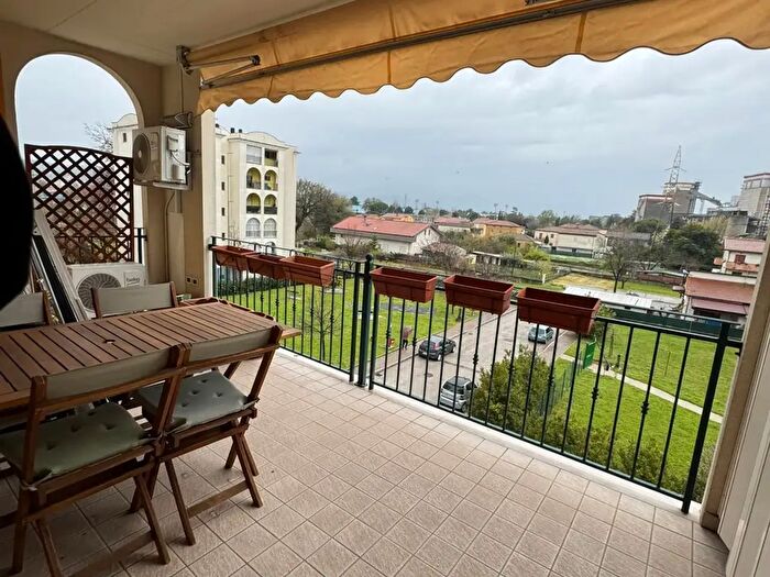 Appartamento trilocale in vendita in Pescara