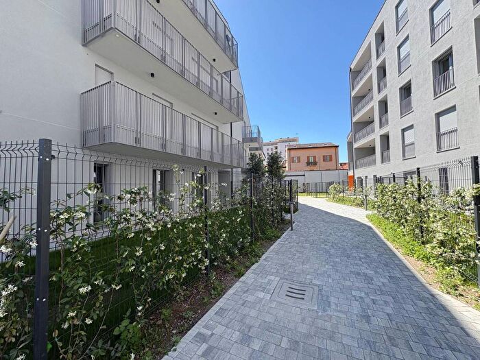 Appartamento trilocale in affitto in Via Erodoto, Precotto, Milano