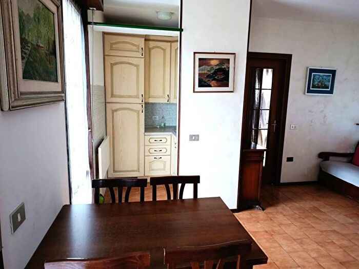 Appartamento trilocale in affitto in Via dei Gelsi, Centro, Salsomaggiore Terme