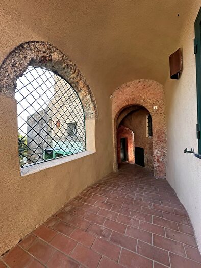 Appartamento quadrilocale in affitto in Finale Ligure Savona Sv, Finale Ligure