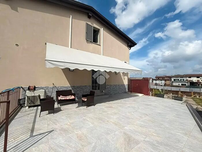 Appartamento trilocale in vendita in Via dell'Isola, Castelcovati