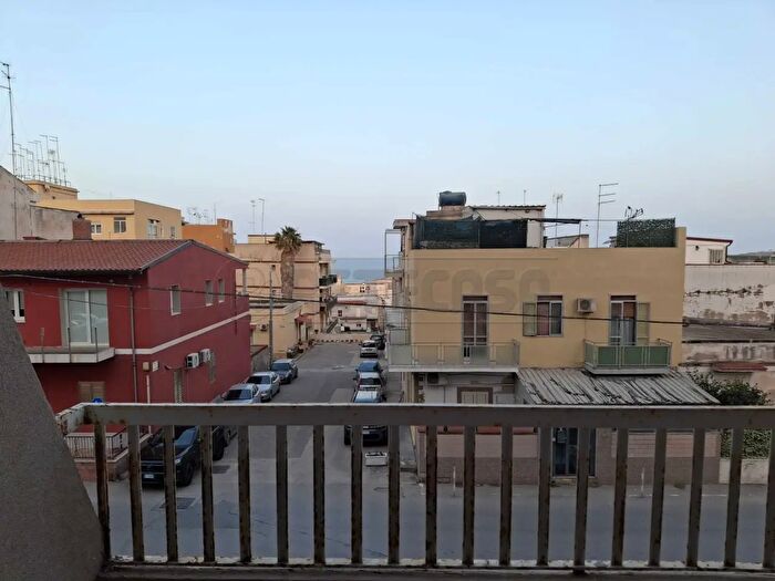 Appartamento con 7 locali in vendita in Via Alcibiade, Siracusa