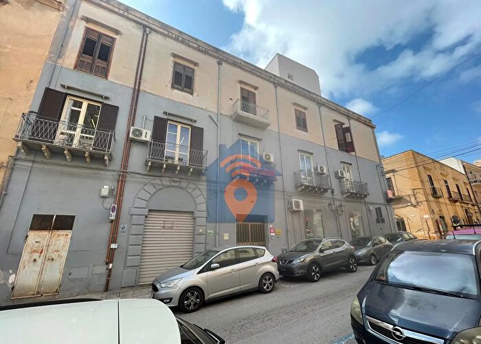 Appartamento con 7 locali in vendita in Via F Crispi Castelvetrano, Castelvetrano