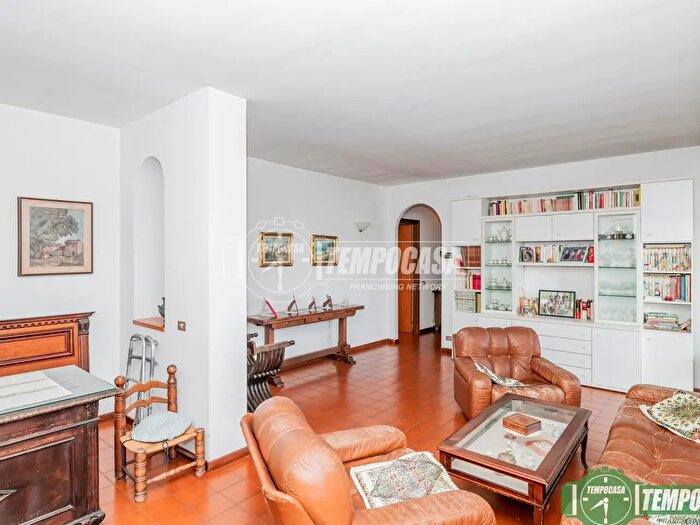 Appartamento trilocale in vendita in Via Carlo Jannozzi, San Donato Milanese