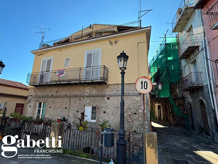 Casa con 5 locali in vendita in Via Roma, Patti