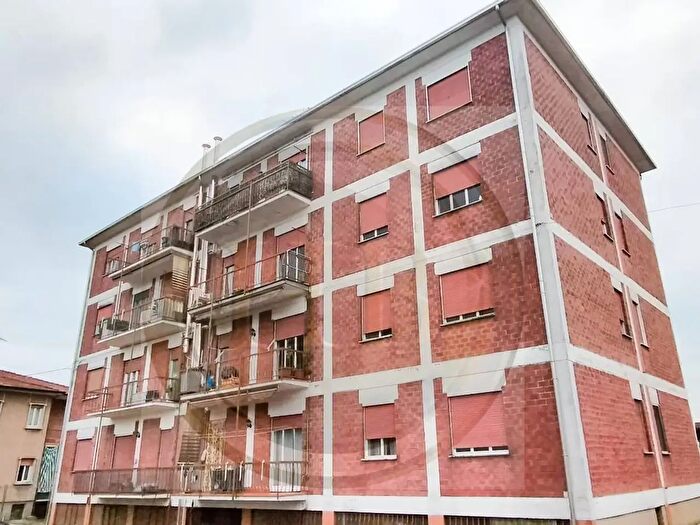 Appartamento trilocale in vendita in Via Ticino, Cavaria Con Premezzo