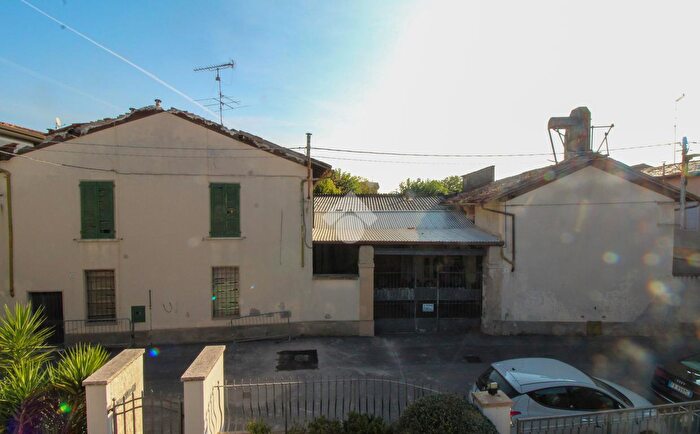 Casa con 9 locali in vendita in Via Molino di Sopra, Ghedi