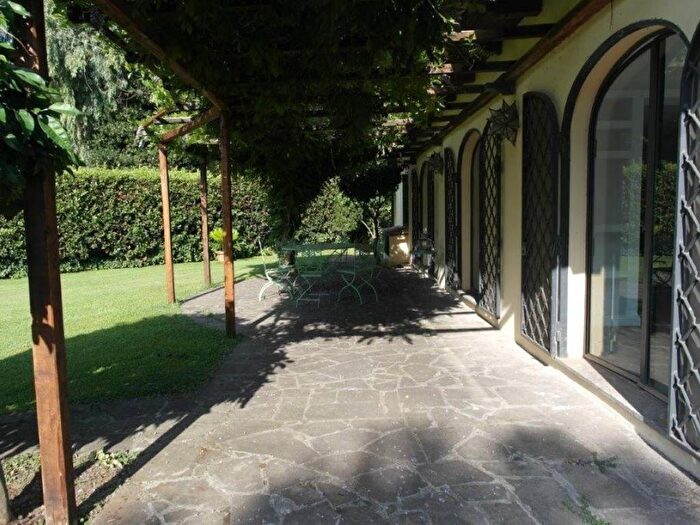 Casa con 6 locali in affitto in Via Lucio Volumnio, Capannelle Statuario, Roma