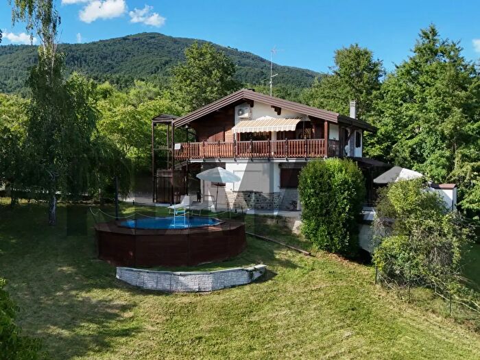 Casa con 7 locali in vendita in Località Cavignaga, Bedonia