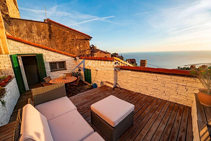 Appartamento con 5 locali in vendita in Via Caboto Snc, Cipressa