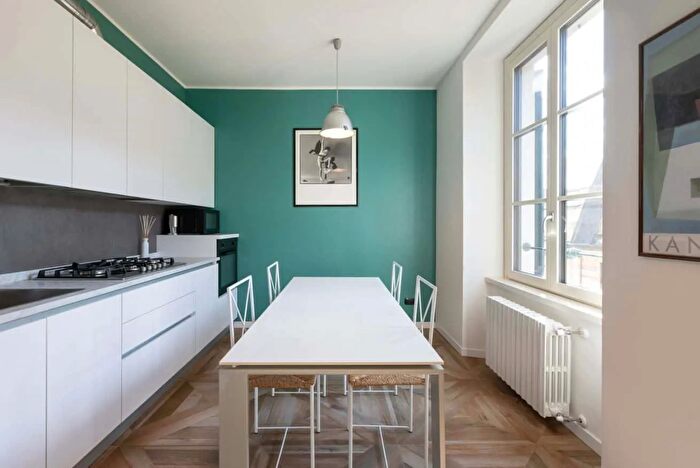 Appartamento monolocale in affitto in Via Nino Bixio, Milano