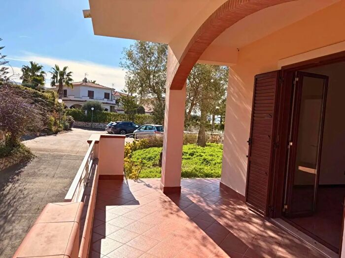 Casa con 11 locali in vendita in Contrada Castromurro, Belvedere Marittimo