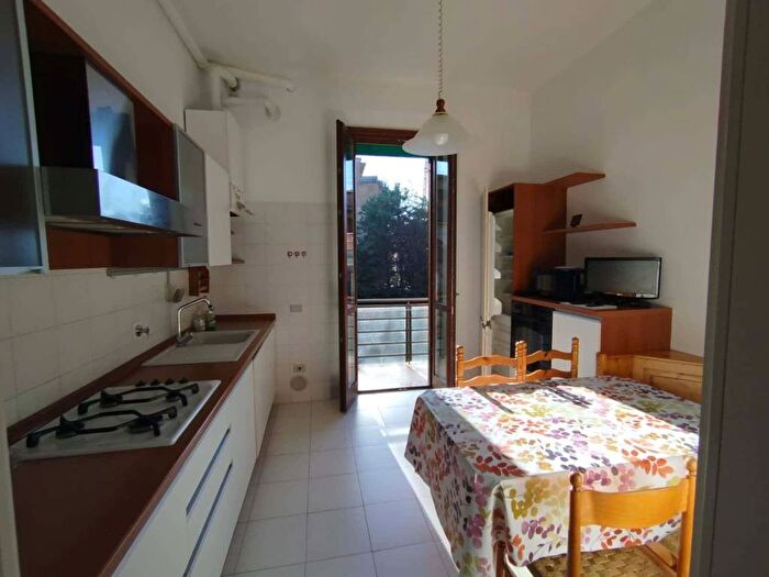 Appartamento trilocale in affitto in Via Decumana, Santa Viola, Bologna