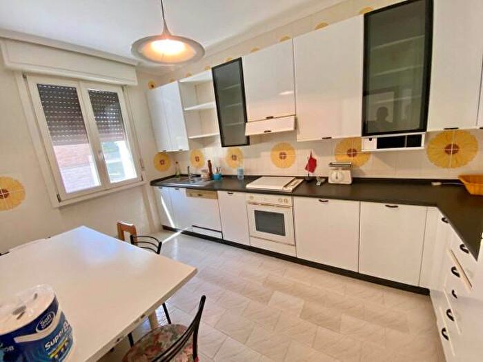 Appartamento con 6 locali in vendita in Urbino