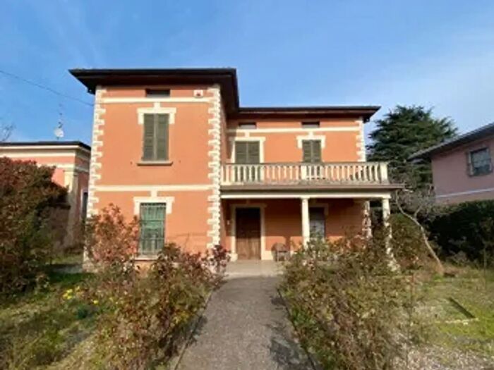 Casa con 5 locali in vendita in Via Guglielmo Marconi, Offlaga