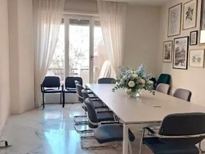 Casa con 9 locali in affitto in Via Archimede, Roma