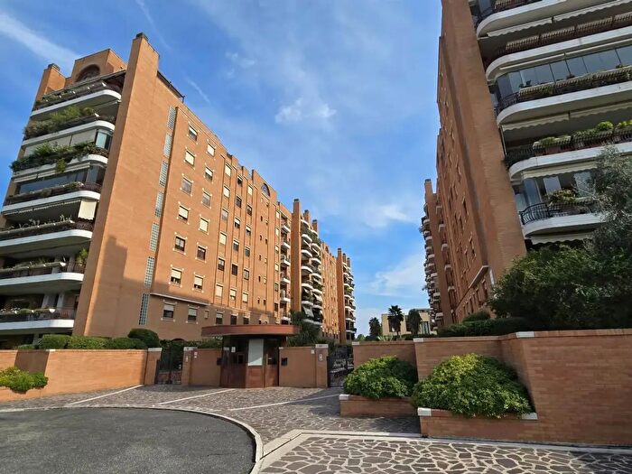 Appartamento trilocale in affitto in Via Dario Niccodemi, Roma
