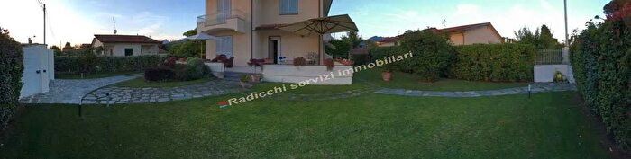 Casa con 5 locali in affitto in Via Ammiraglio Morin a, Forte Dei Marmi