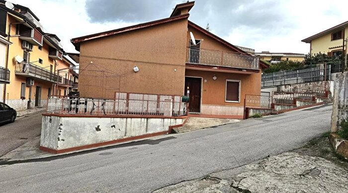 Casa quadrilocale in vendita in Via Pio IX Contrada San Vito Benevento Campania Italia, Benevento