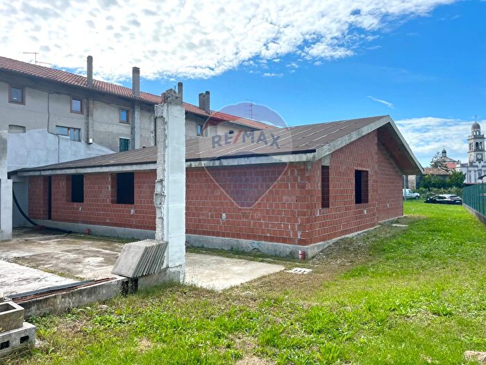 Casa con 5 locali in vendita in Via Frede Snc, San Vito Di Fagagna
