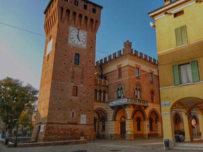 Appartamento quadrilocale in affitto in Via Fratelli Cervi, Centro, Castelnuovo Rangone