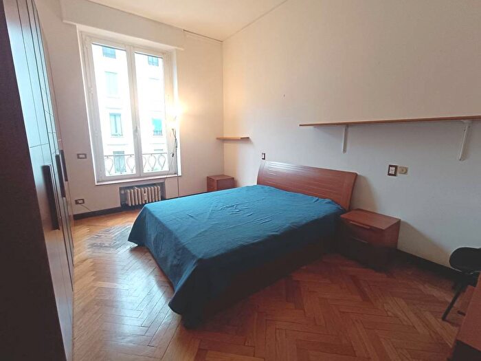 Appartamento quadrilocale in affitto in Via Domenico Scarlatti, Centrale, Milano