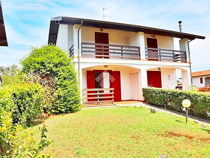 Casa bilocale in vendita in Via Preti, Castelletto Sopra Ticino