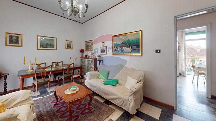 Appartamento con 5 locali in vendita in Via Pietro Parnisetti, Alessandria