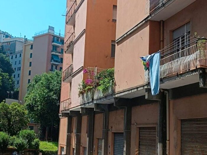 Appartamento quadrilocale in affitto in Sestri Ponente, Genova