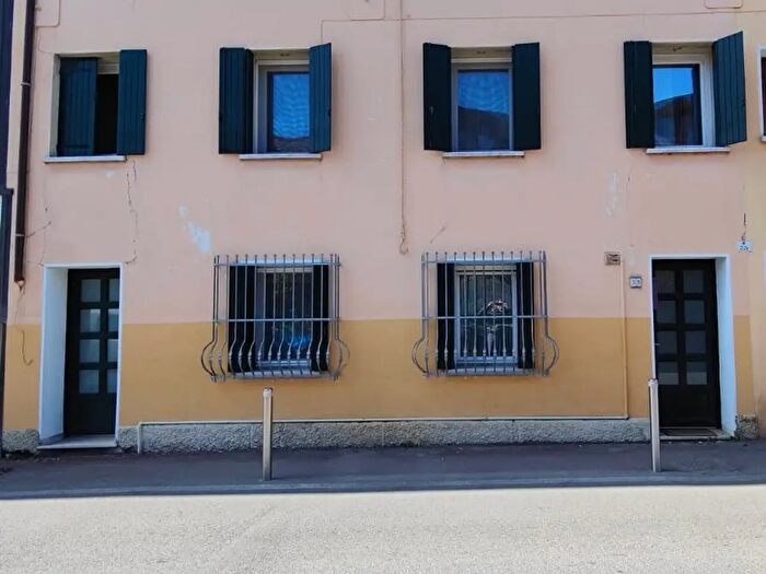 Casa trilocale in vendita in Via Carnaro, Pordenone