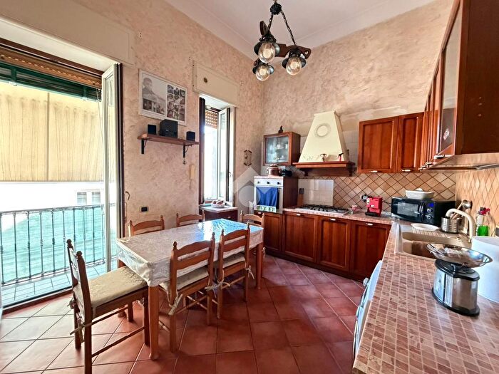 Appartamento trilocale in vendita in Via Amendola, Grumo Nevano