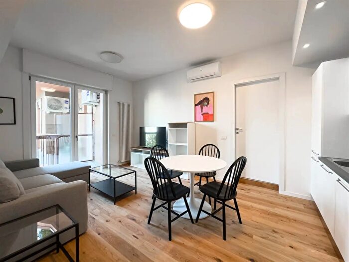 Appartamento bilocale in affitto in Via Pietro Orseolo, Milano