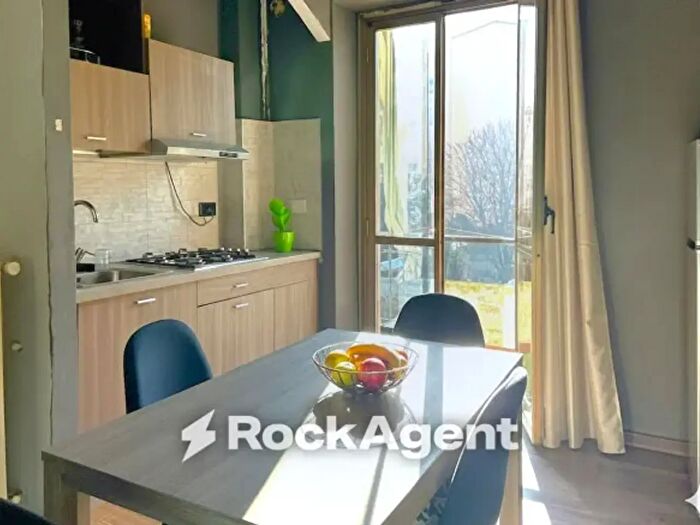 Appartamento con 5 locali in vendita in Via Gaspero Barbera, Torino