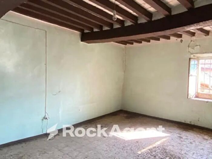 Casa con 6 locali in vendita in Langhirano