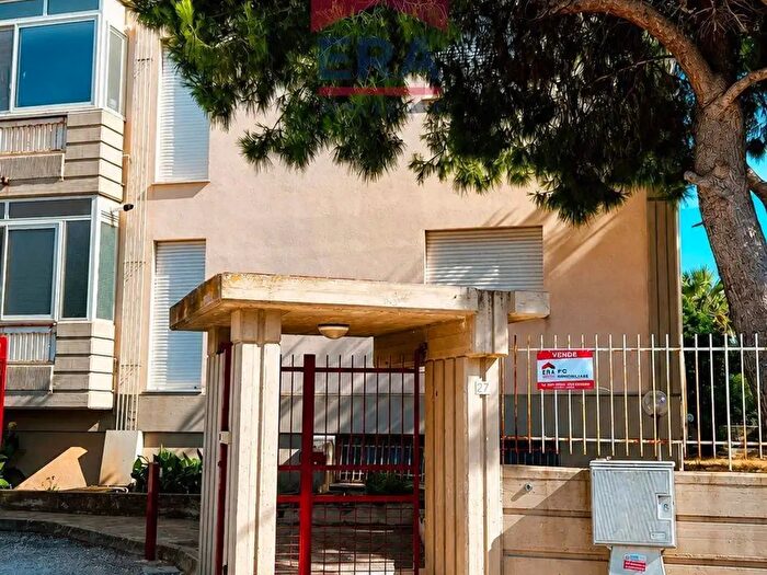 Appartamento con 6 locali in vendita in Via San Bernardino, Trapani