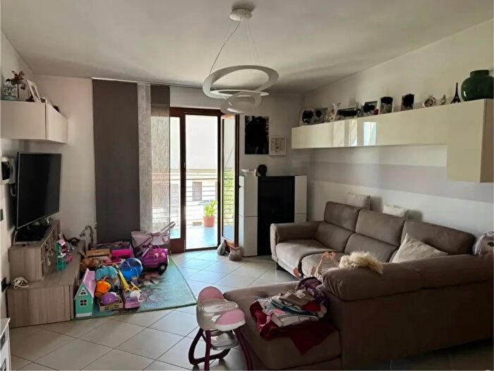 Appartamento quadrilocale in vendita in Trentola Ducenta