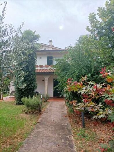 Casa con 6 locali in vendita in Brisighella