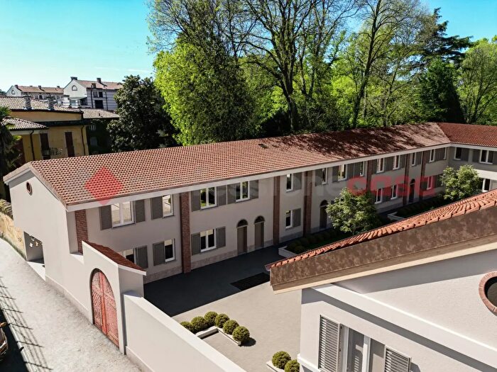 Appartamento trilocale in vendita in Via Gramsci, Paderno Dugnano