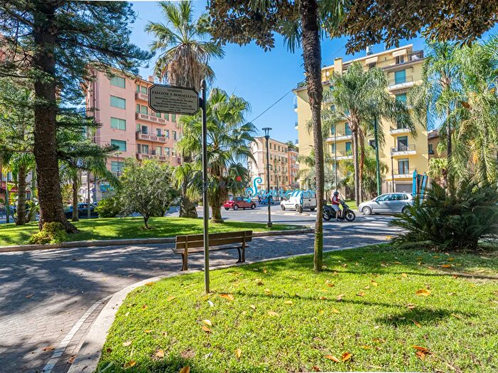 Appartamento bilocale in vendita in Corso degli Inglesi, Sanremo