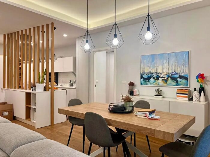 Appartamento trilocale in vendita in Via Luigi Capuana, Roma