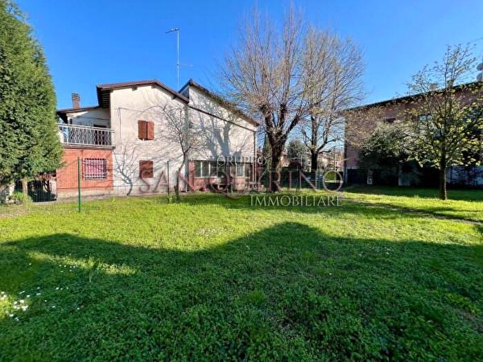 Casa con 5 locali in vendita in Maranello