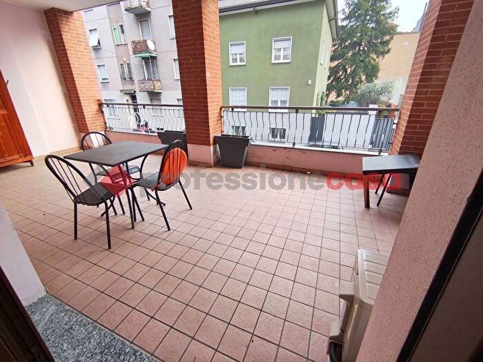 Appartamento bilocale in affitto in Via Luigi Manzotti, Dergano, Milano