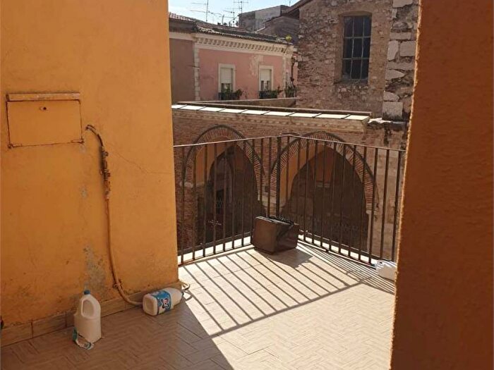 Appartamento trilocale in affitto in Centro, Minturno