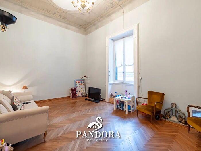 Appartamento trilocale in vendita in Via Roma, Gallarate