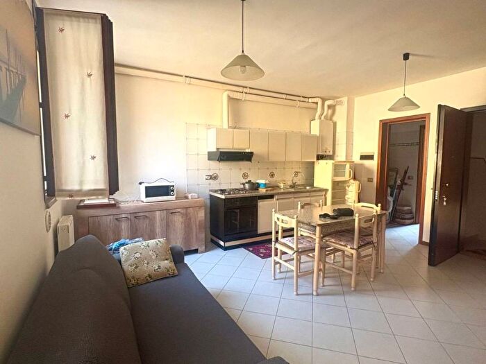 Appartamento bilocale in affitto in Via Fontanelli, Centro Storico, Reggio Emilia