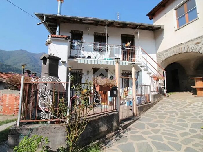 Casa trilocale in vendita in Borgata Saretto, Villar Perosa