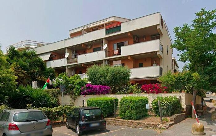 Appartamento trilocale in affitto in Via delle Dalie, Centro, Santa Marinella